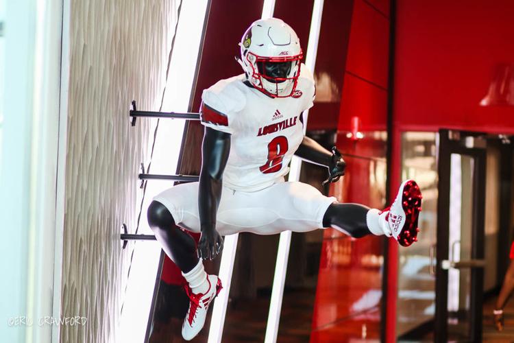 Lamar Leap statue
