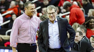Jeff Walz and Geno Auriemma