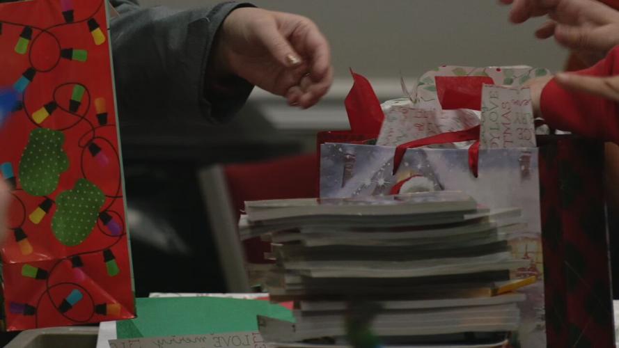 BARDSTOWN CHRISTMAS BOXES FOR TROOPS.jpeg