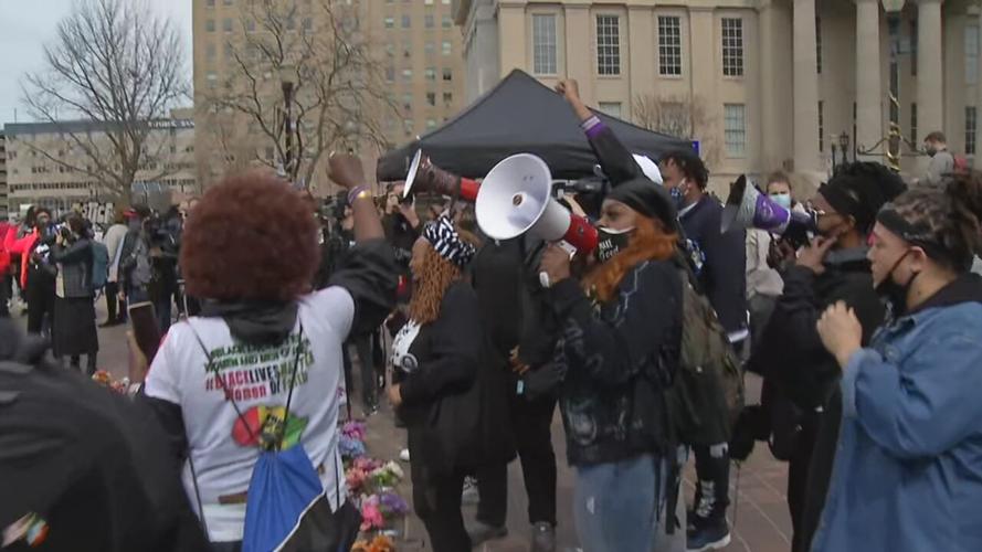 People gather at Jefferson Square Park for Breonna Taylor rally