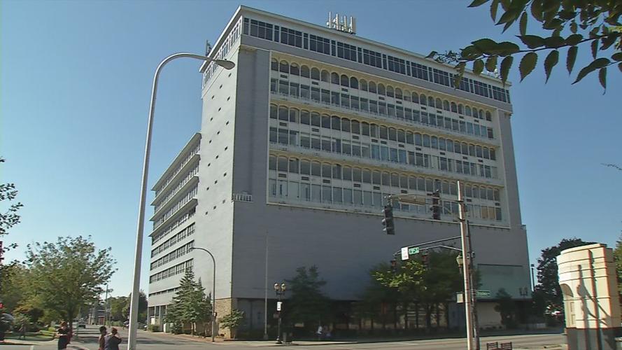 Old Louisville bank hotel 3.jpg