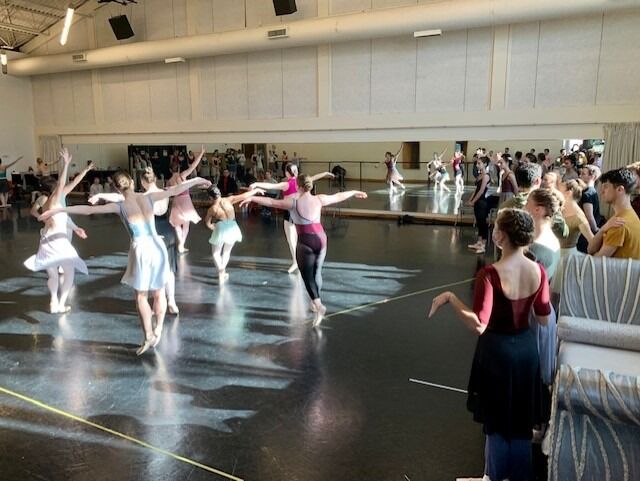 Louisville ballet preparing for nutcracker 2.jpg