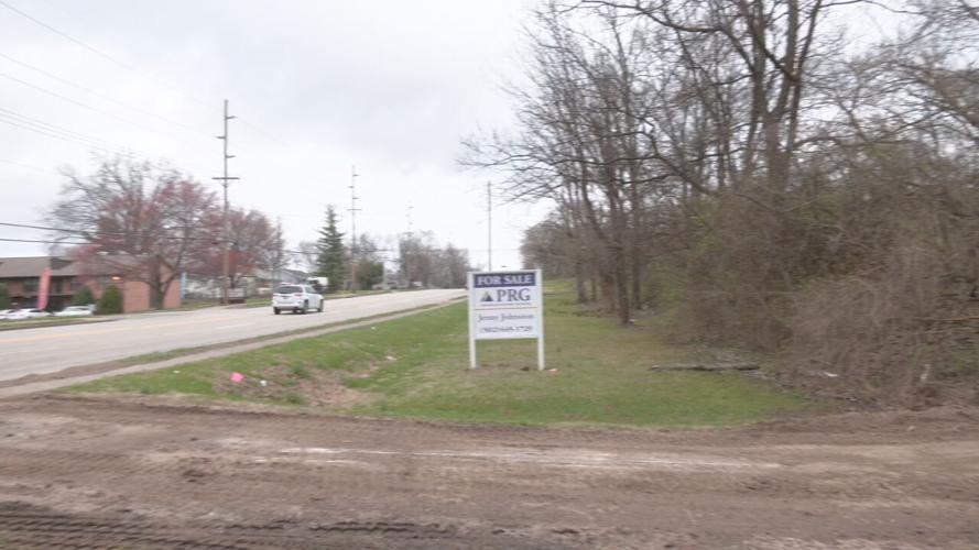 BRECKINRIDGE LANE APARTMENTS.jpeg