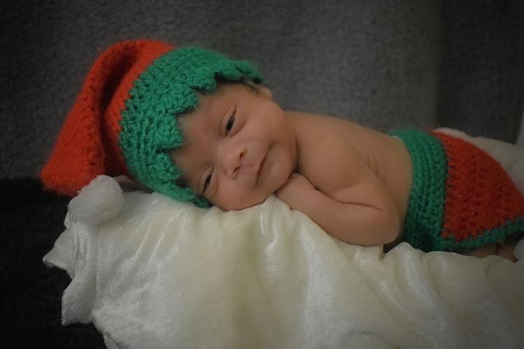 NICU Baby - Bradley pic #1.jpg