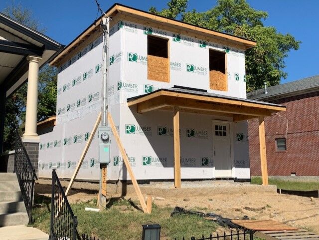 House being built in west Louisville