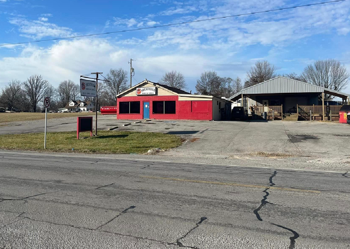 Sweathogs Bar and Grill in New Washington, Indiana