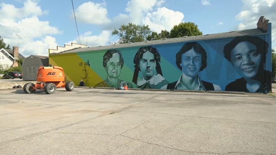 SALEM WOMEN PIONEERS MURAL  (2).jpeg
