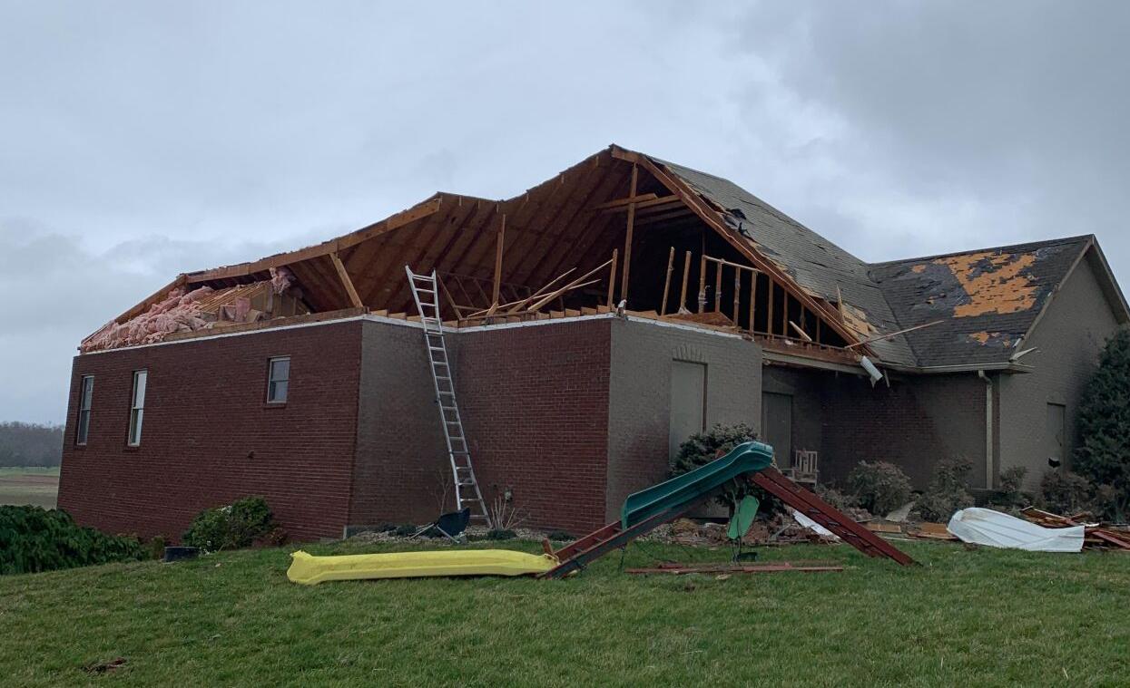 Tornado damage in Hardin County