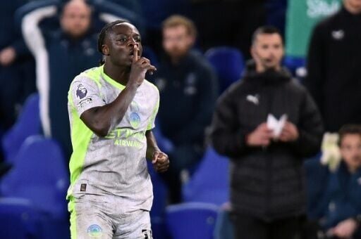 Advantage Arsenal as Man City held in six-goal Everton thriller | News ...