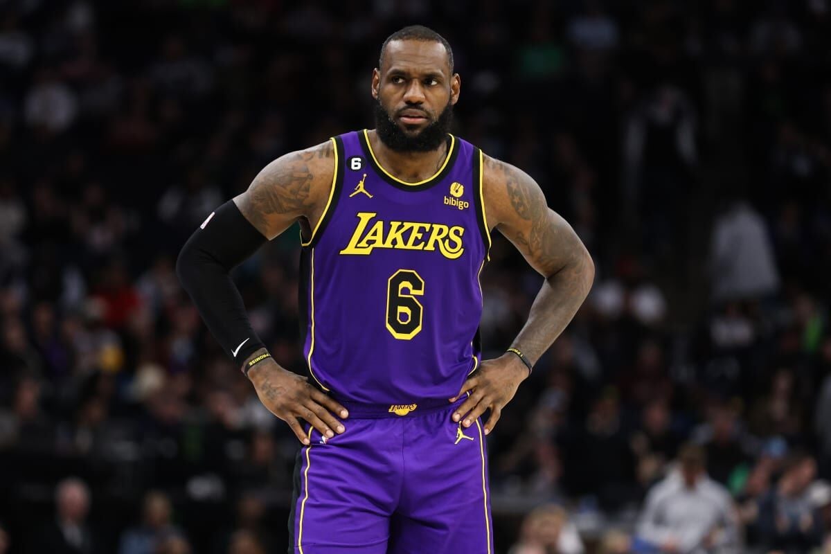 NBA Fans Think The Lakers Will Not Retire LeBron James' No. 6 Jersey Until  He Wins Another Championship, Fadeaway World