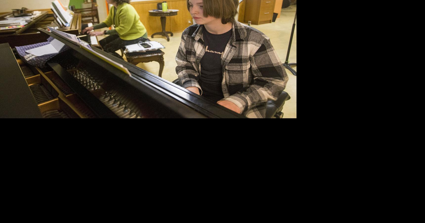 Concert pianist fundraises for piano teachers and student scholarships