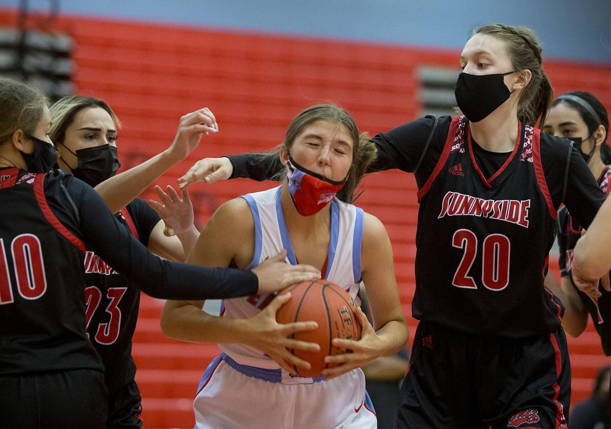 210609-sportslocal-ehssunnysidebballgallery 02.jpg