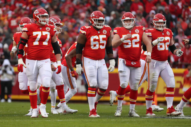 Should the Chiefs Consider an Alternate Uniform? - Arrowhead Live