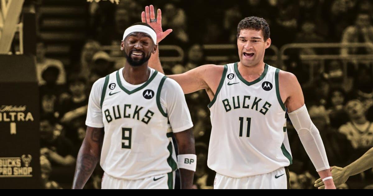 How tall is Lopez on the Bucks?