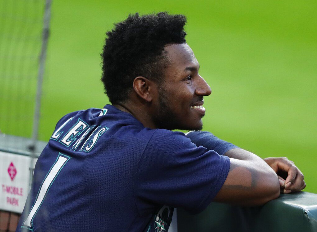 MLB - Kyle Lewis is the first Mariner to win Rookie of the