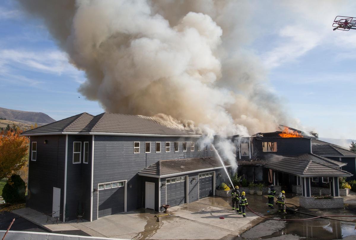 Photo Gallery Investigation Continues In Sunnyslope House Fire Local News Wenatcheeworld Com