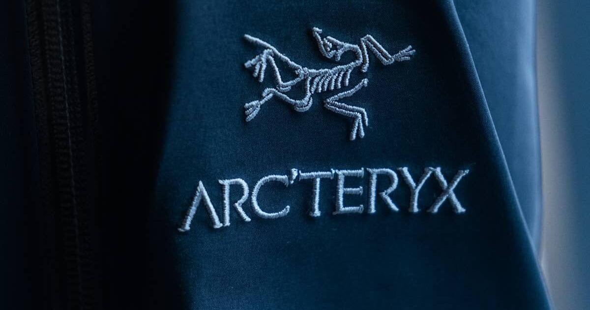 Arc'teryx's Iconic Atom Insulated Hoodie Is $100 Off at REI Right Now