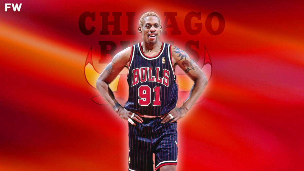 Download Chicago Bulls Blue Red Jersey Wallpaper