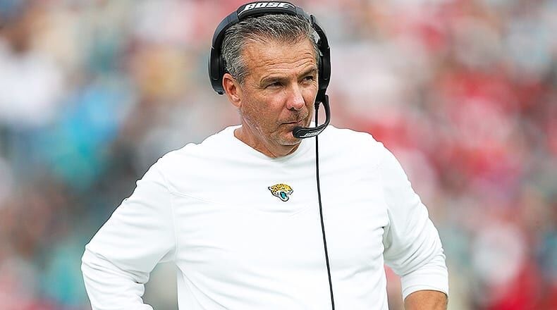 Jaguars Fire Coach Urban Meyer After Less Than a Season - The New York Times