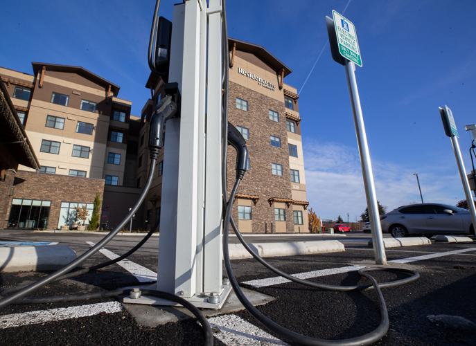 Powering up Wenatchee’s Residence Inn sees value in electric car
