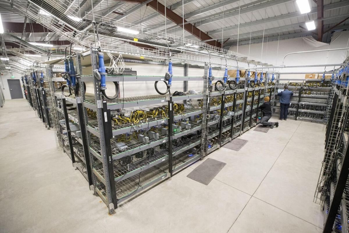 Douglas County PUD approves rate change for large cryptocurrency miners |  News | wenatcheeworld.com