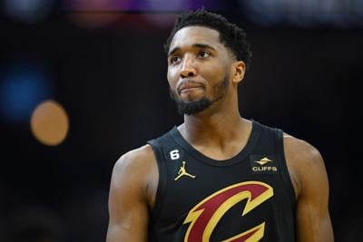 Cavaliers guard Donovan Mitchell won't sign extension before season