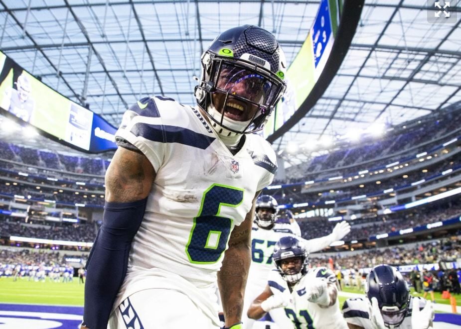 Seahawks safety Quandre Diggs holding out for contract extension