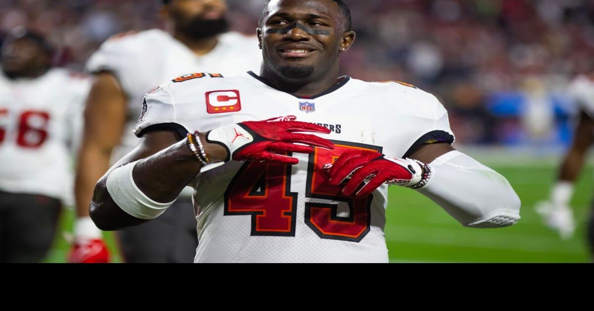 Report: Bucs LB Devin White requests trade