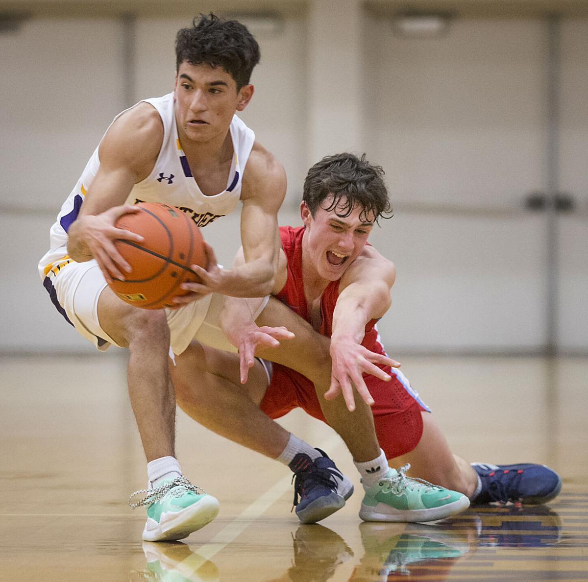 220105-sportslocal-ehswhsbballgallery 26.jpg
