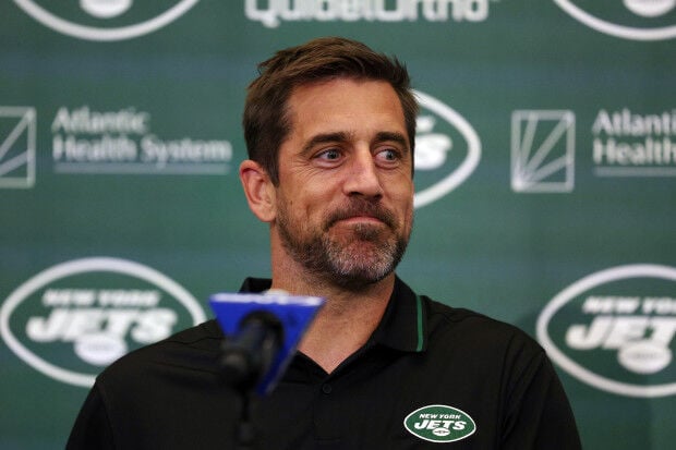 NY Jets officially introduce Aaron Rodgers