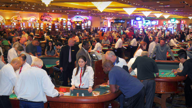 Las Vegas Strip Casino Games and Gambling with a Local Guide 2023