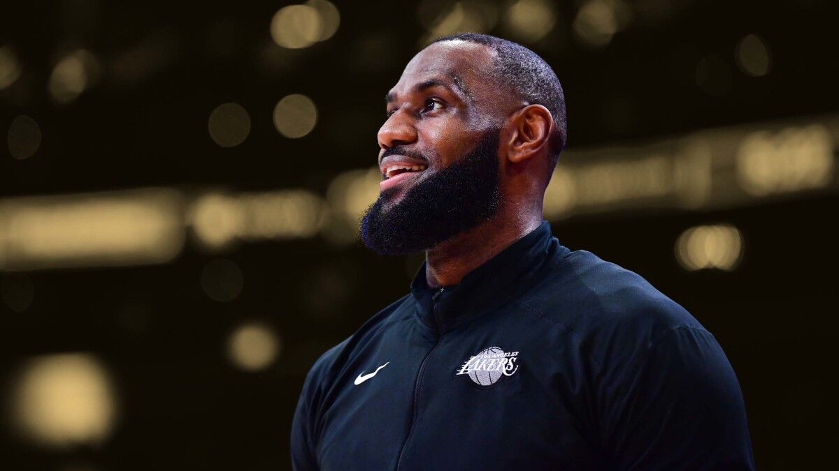 LeBron To The Cavs? NBA Fans Are Speculating About It - The Spun