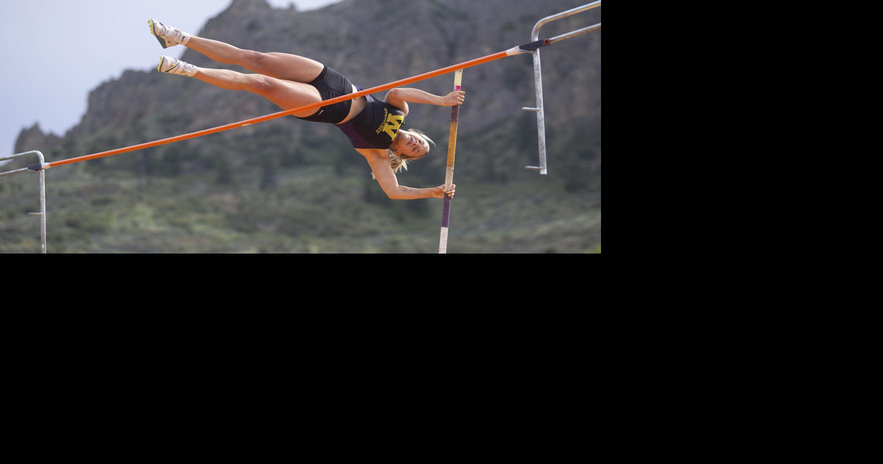 PHOTO GALLERY: Big Nine Conference meet No. 3