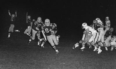 Wenatchee High To Honor Vaunted Baker S Dozen Defense High