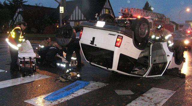 woman trapped after crash in wenatchee