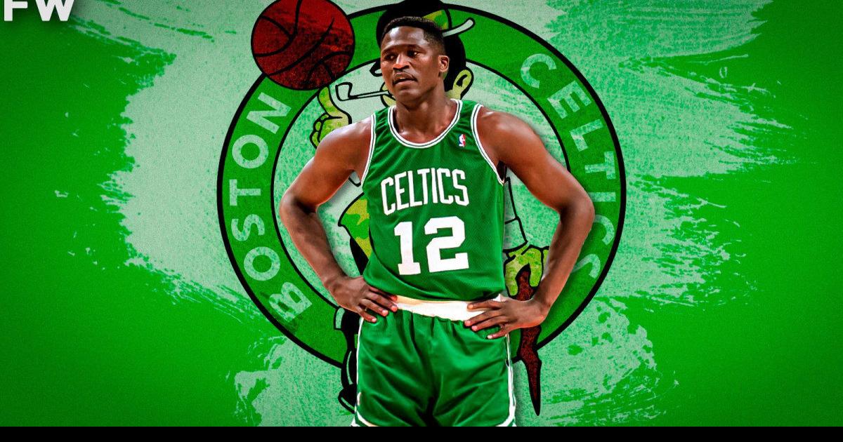 Download Bill Russell Larry Bird Boston Celtics Player Wallpaper