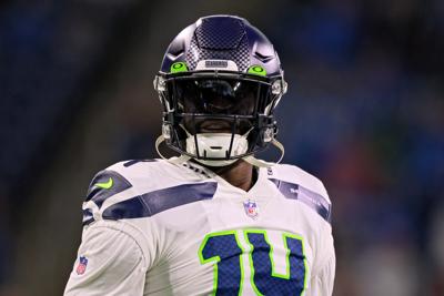 NFL world reacts to Seahawks shocking quarterback news