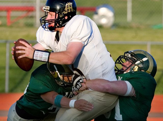 Game-winning goal-line stand headlines Muskegon-area football roundup for  Sept. 29 