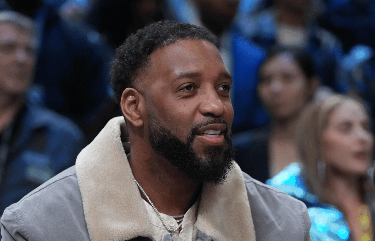 NBA Buzz - Tracy McGrady will have his jersey retired by