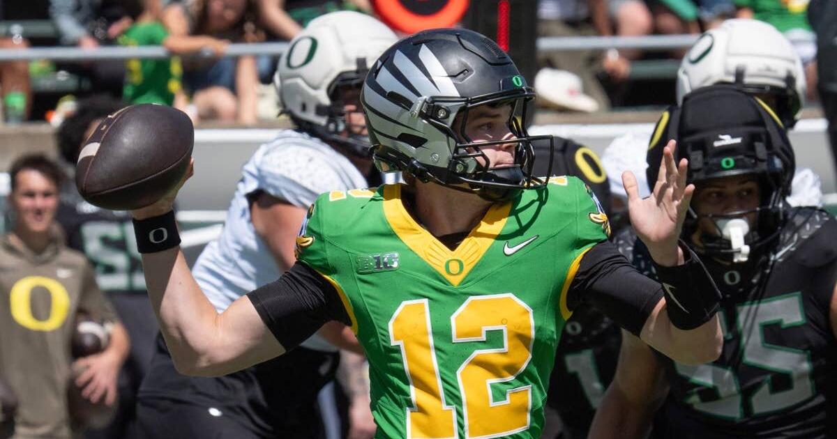 oregon-quarterback-brock-thomas-throws-down-field-during-the-oregon-spring-game-at-autzen-stadium-in-eugene-april-25-2026