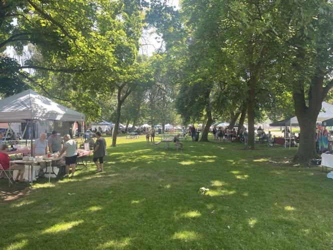 A hoot and a half for all in Waterville Saturday market, car show