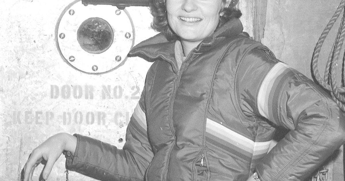 Journalist Dee Riggs retires with a toast to 'Average Joes and Janes ...
