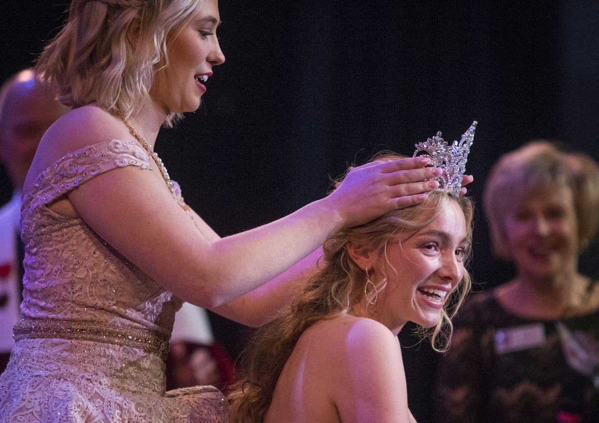 Queen Tess Sparks Chosen To Reign Over The 101st Apple Blossom Festival Local News Wenatcheeworld Com Queen Tess Sparks Chosen To Reign Over The 101st Apple Blossom Festival Local News Wenatcheeworld Com