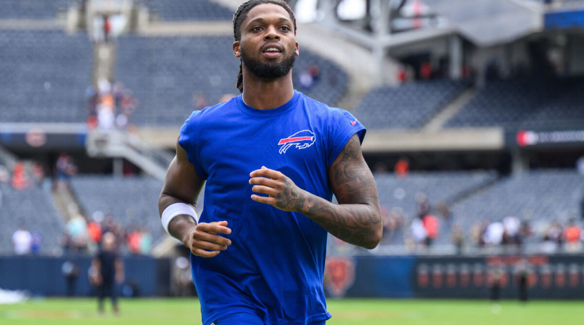 Bills Star Sends Powerful Message After Damar Hamlin Injury - The Spun:  What's Trending In The Sports World Today