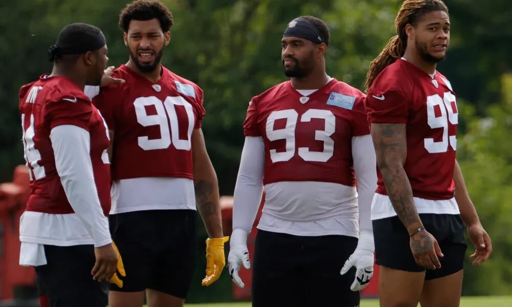 Commanders' defense starts inside with defensive tackles Jonathan Allen and  Daron Payne