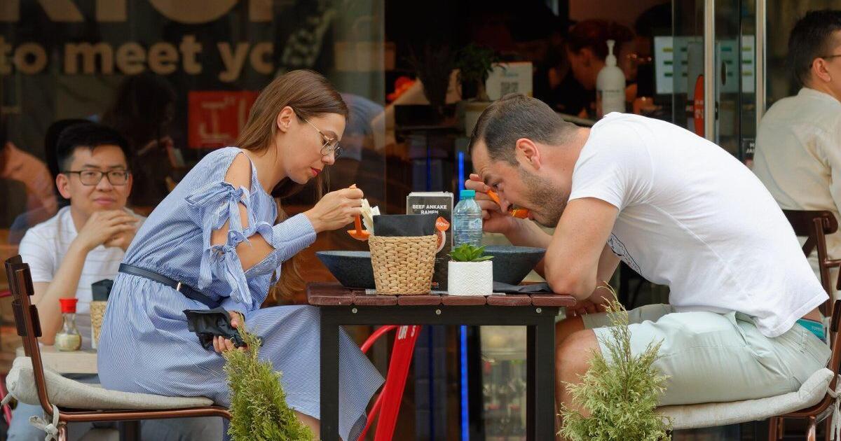 Fast food chicken chain nearly gone after 1,000 stores close