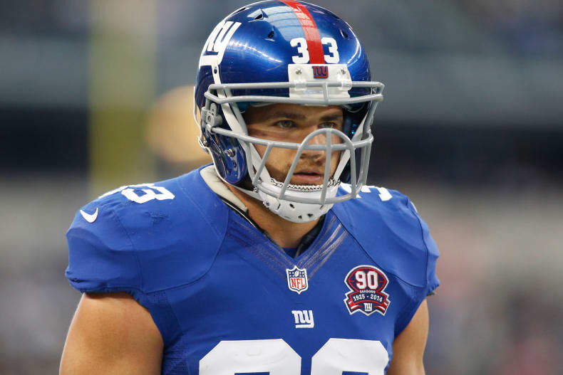 Peyton Hillis off a ventilator after swimming accident: girlfriend