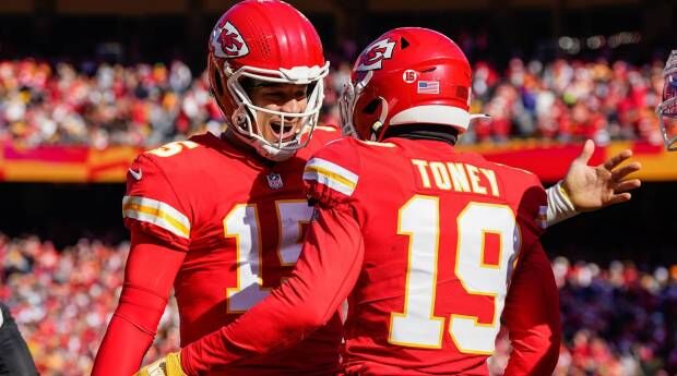 Mike Tirico says Lions' win over Chiefs 'has an asterisk' - Los