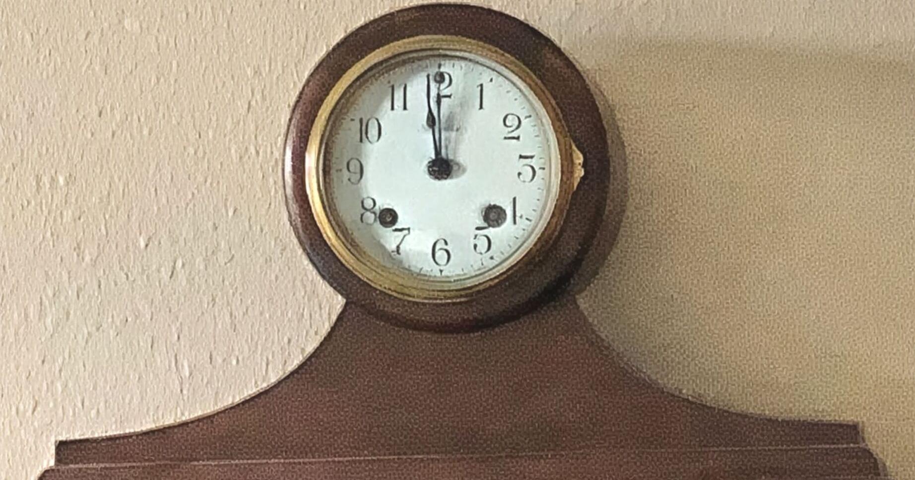 Memories of my great grandmother and her mantel clock - Vimarsana News