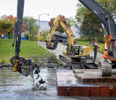 191009-newslocal-dredging 01.jpg